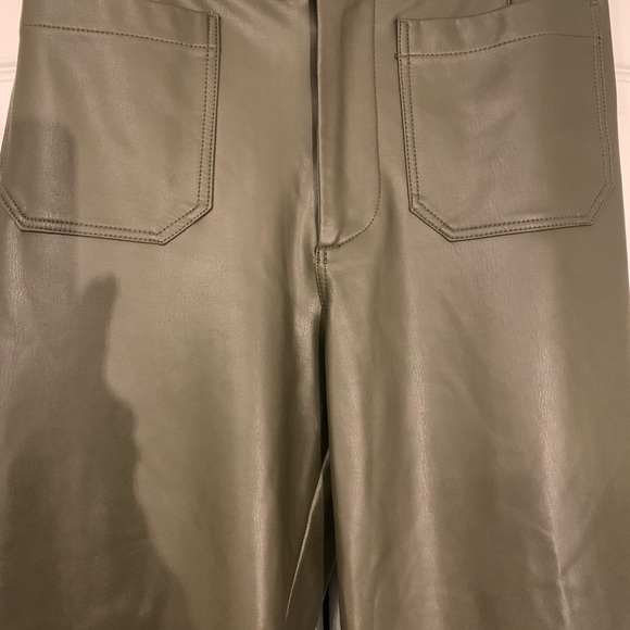 Maeve By Anthropology Faux Leather Olive Green Wide-Leg Pants Size 27 - Picture 2 of 6